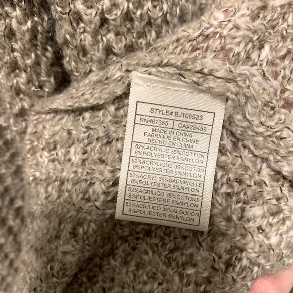 5/$25 Item BB Dakota Cozy Cardigan - Picture 4 of 5